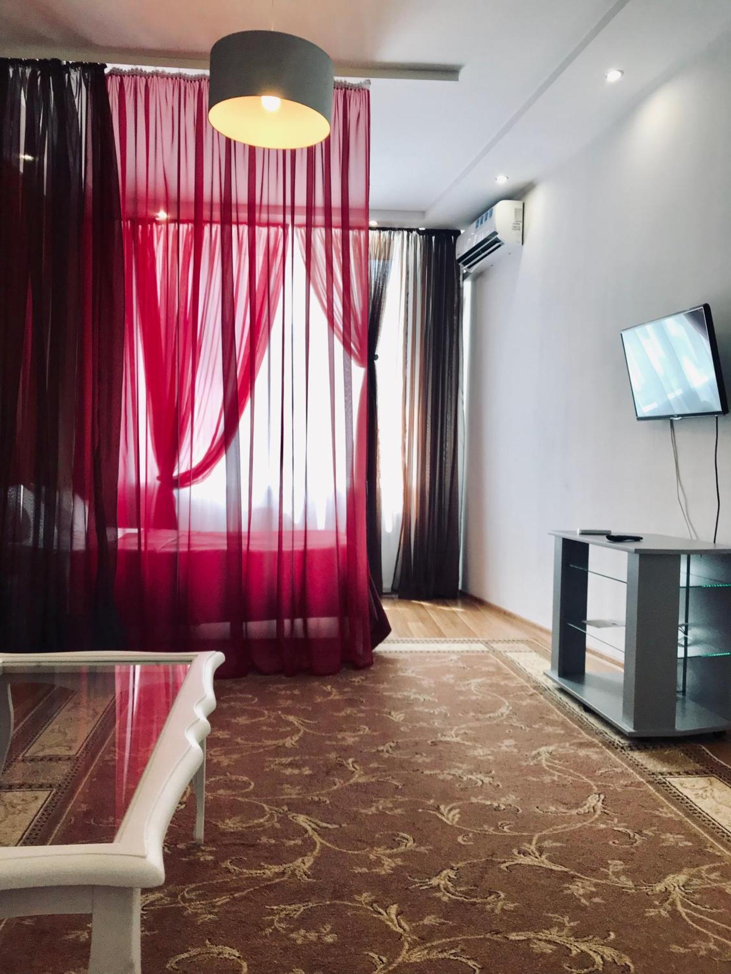 Light Apartments Chernihiv Exterior foto